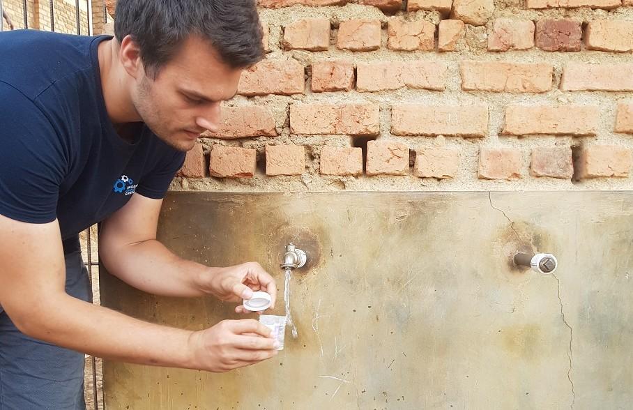 rwa16_wasserprobenahme-an-den-wasserhahnen